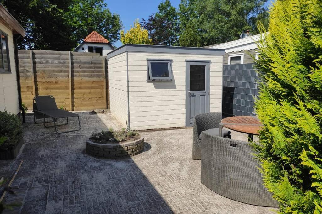 푸텐 Een Gezellige Chalet Met Zonnige Buitenruimte Op De Veluwe! 빌라 외부 사진
